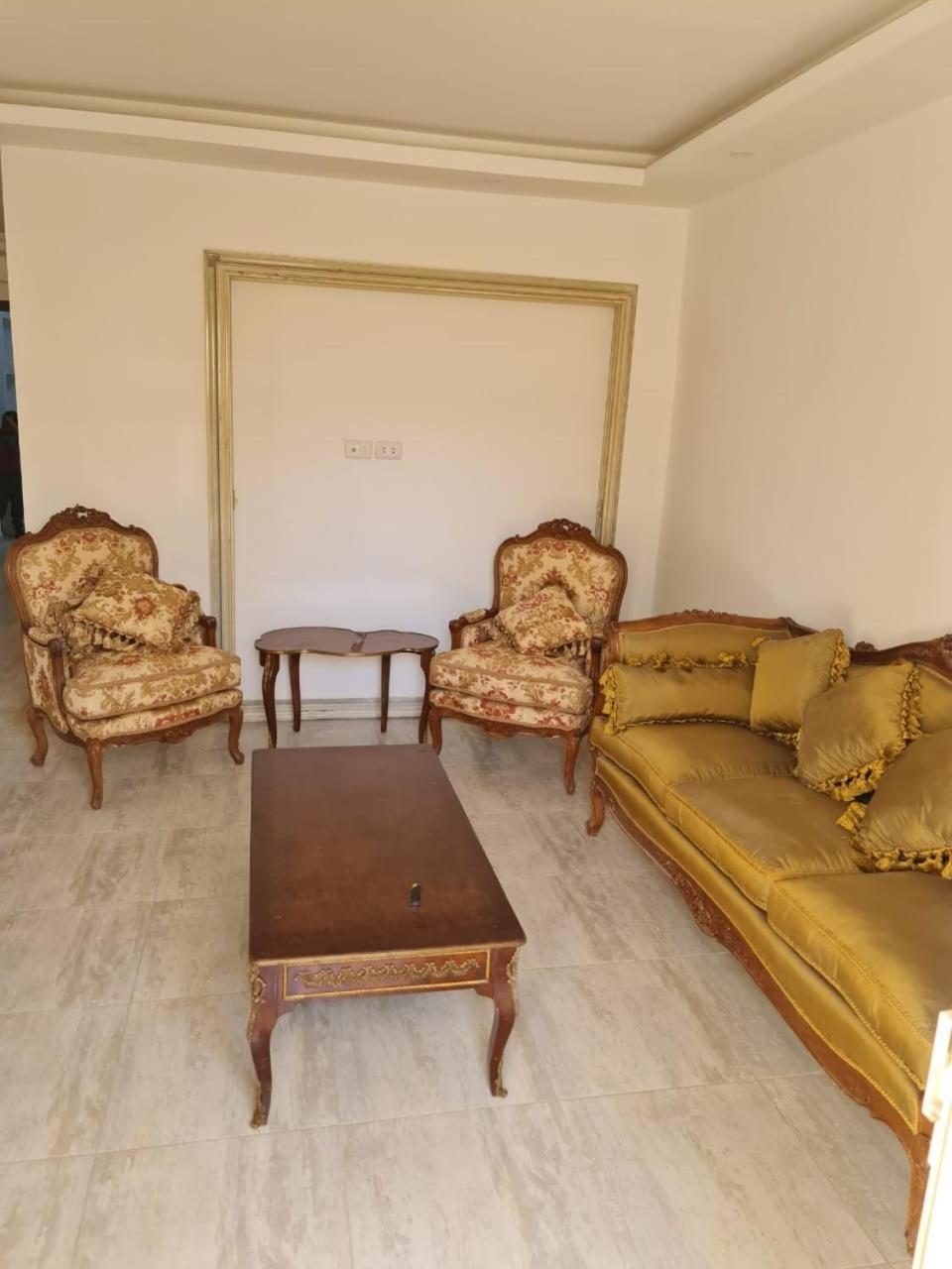 Spacious Flat In Mirrage Maadi Apartment